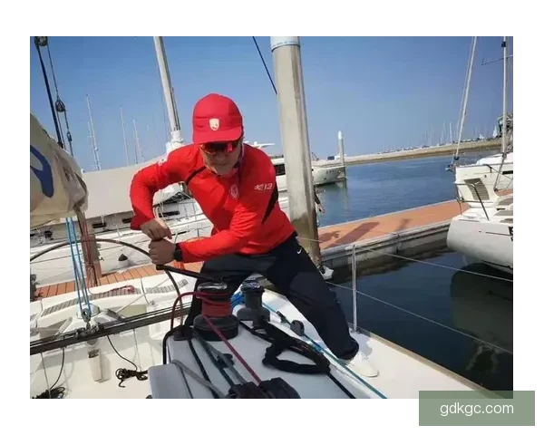 提升帆船操纵技巧的实用指南