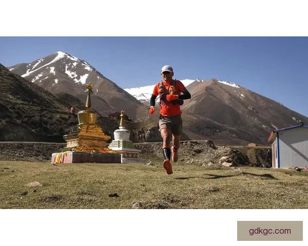 挑战极限，探索未知：山地车邀请赛新激情