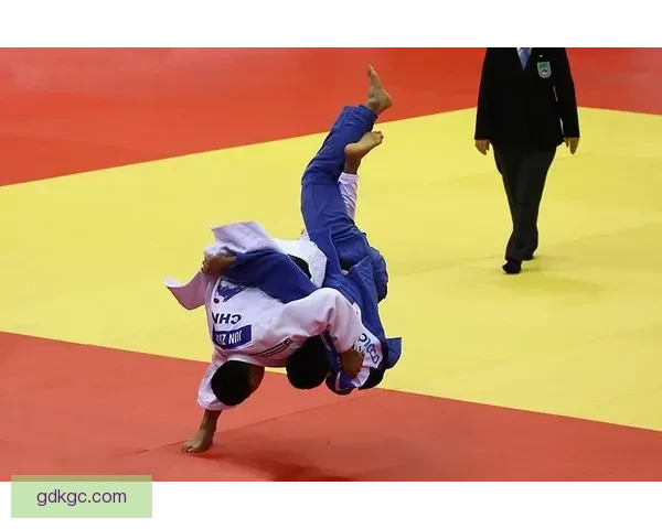 柔道精彩瞬间：顶级赛事回放大集锦