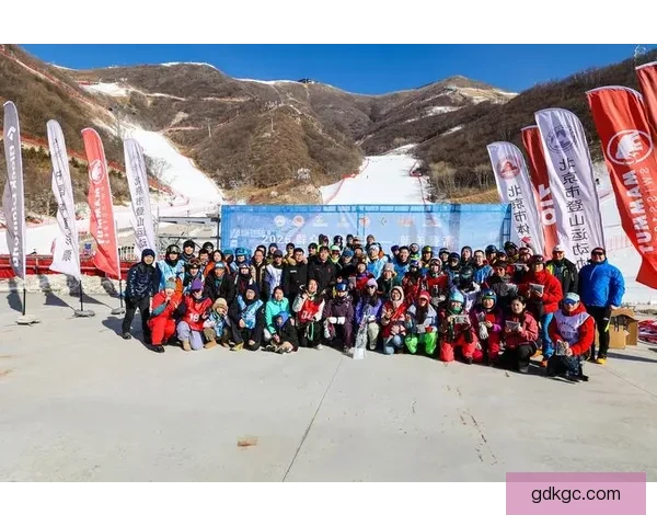 极速冰雪挑战：燃情滑雪公开赛