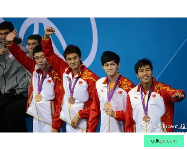 激情碰撞！游泳巅峰对决，谁能称霸泳坛？