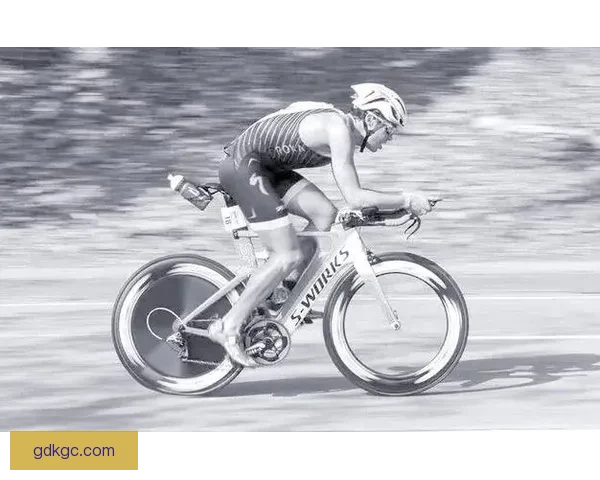 铁人三项全能训练：科学指导与实践技巧